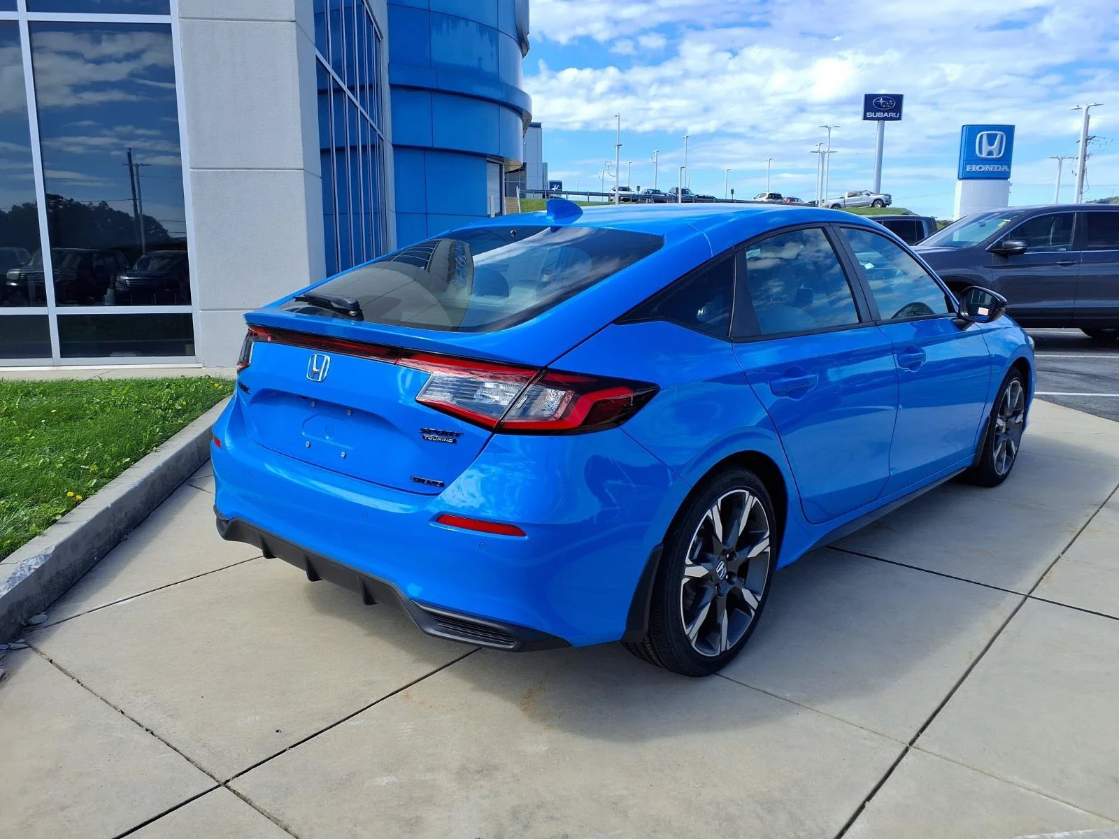 New 2026 BOOST BLUE PEARL Honda Sport Touring image 4