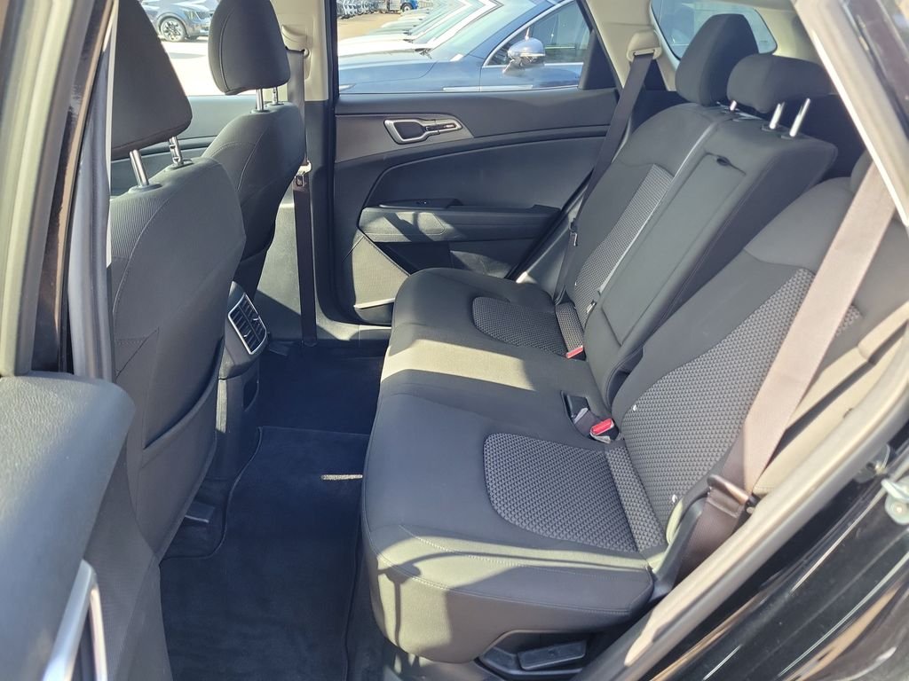 Used 2023 Fusion Black Kia LX image 15