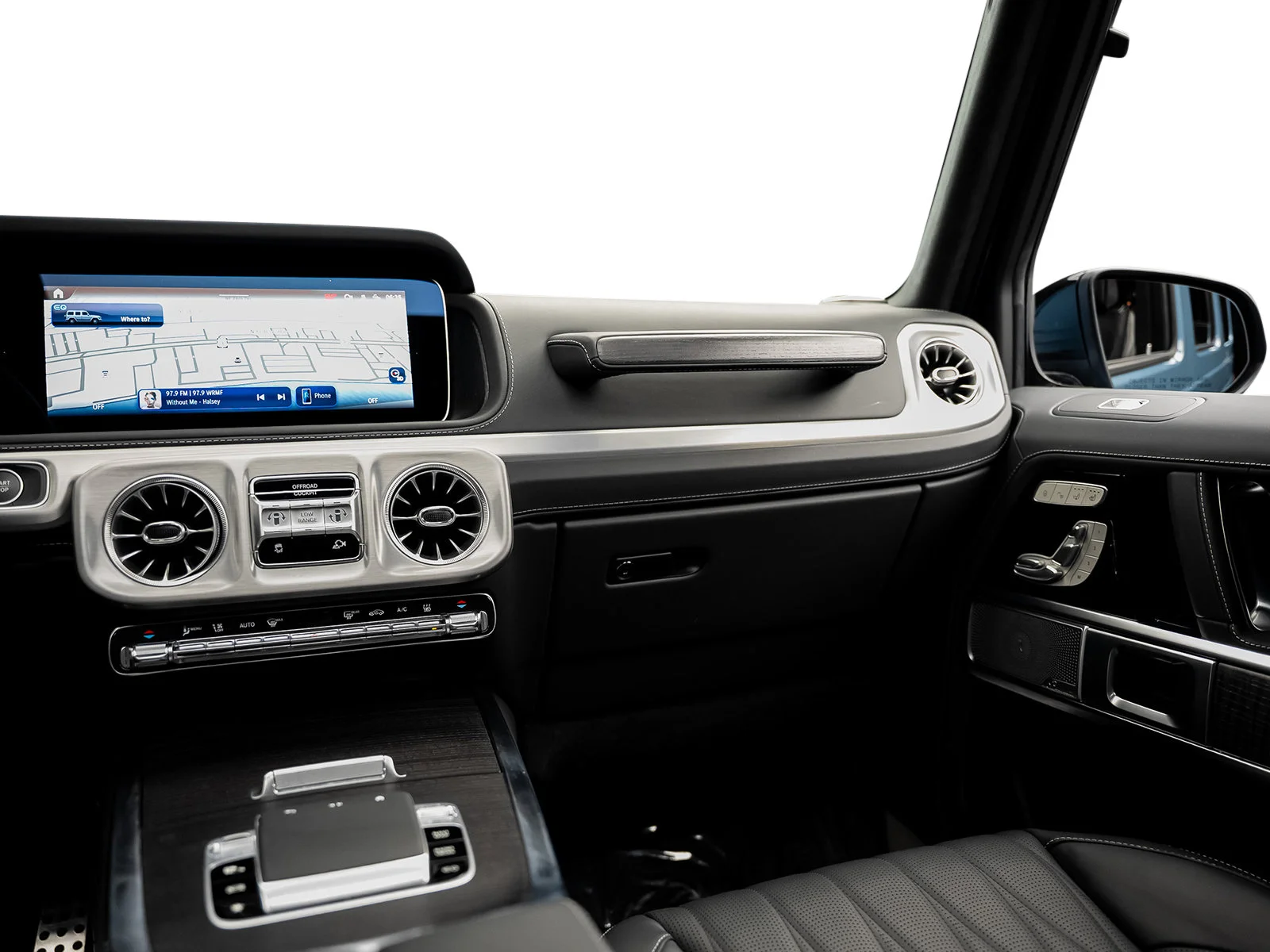 Used 2025  Mercedes-Benz G 580 image 42