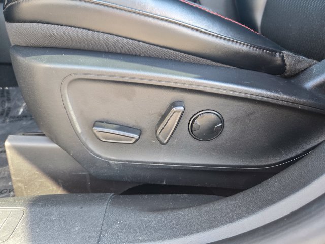 Used 2025 Gray Ford ST-Line image 11