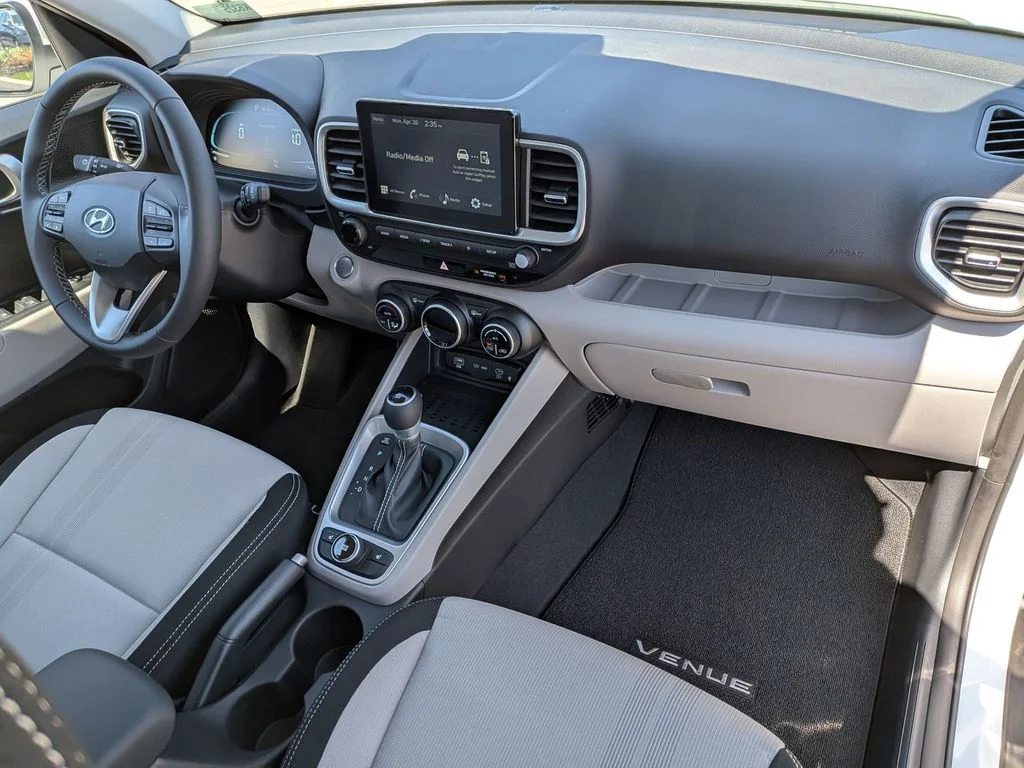 New 2026 White Hyundai SEL image 29