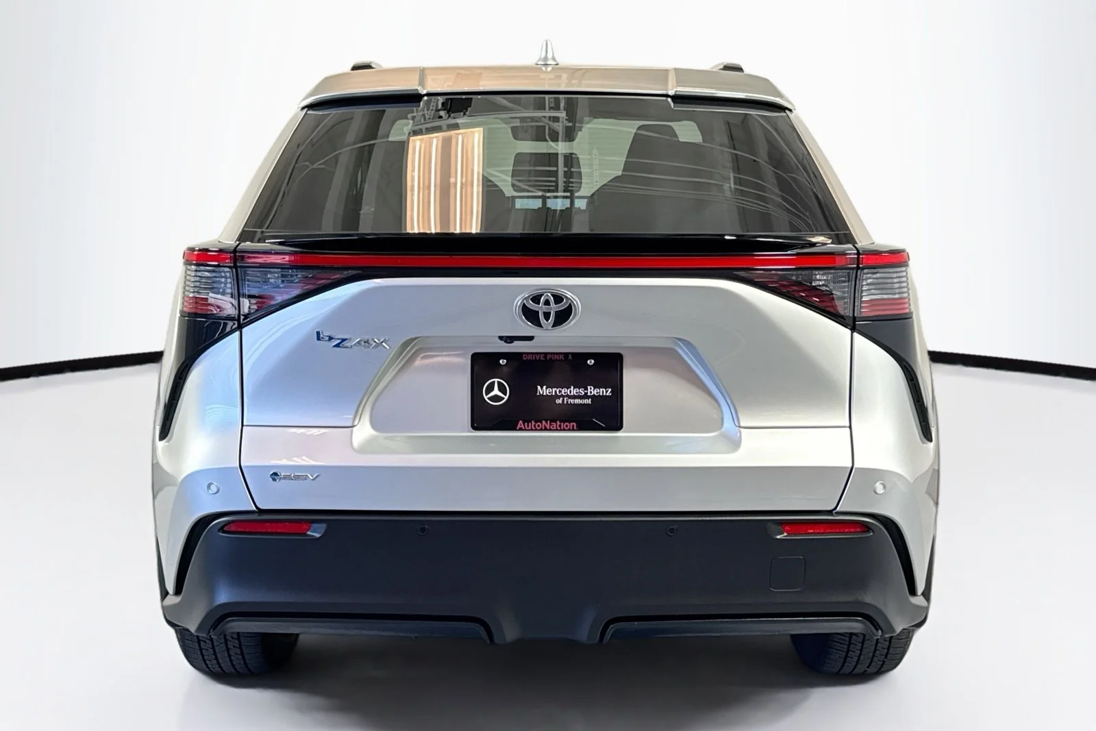 Used 2024 Black Toyota XLE image 6
