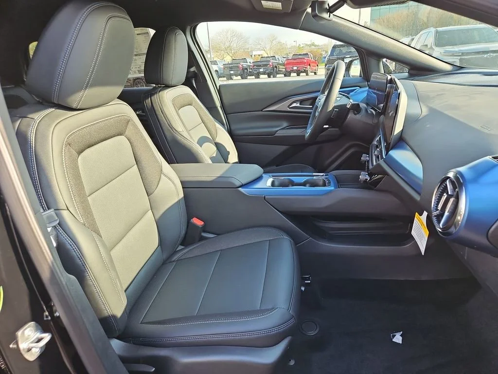 New 2026 Black Chevrolet LT image 19