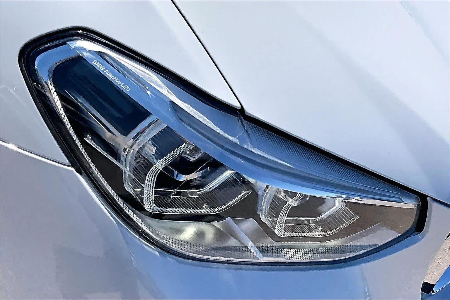 Used 2021 Mineral White Metallic BMW xDrive30i image 24