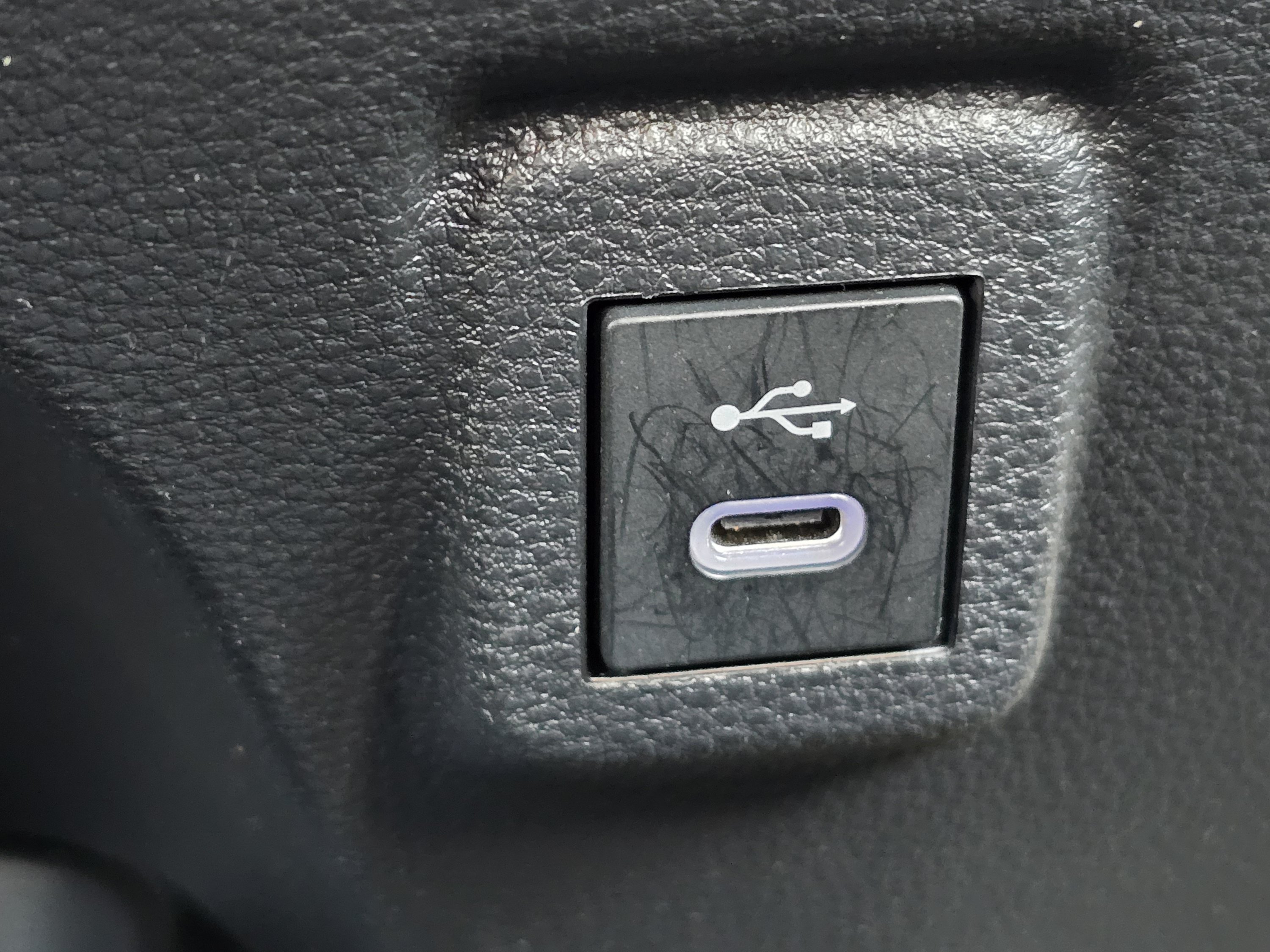 Used 2025 Underground Toyota LE image 13