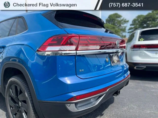 New 2026 Blue Volkswagen 2.0T SE w/Technology image 9