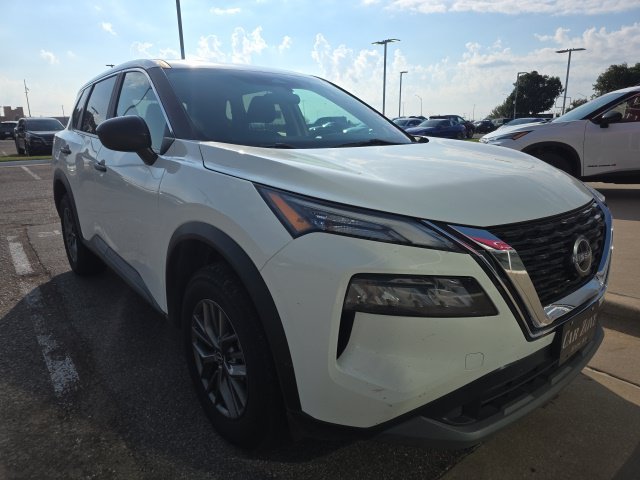 Used 2023 White Nissan S image 1