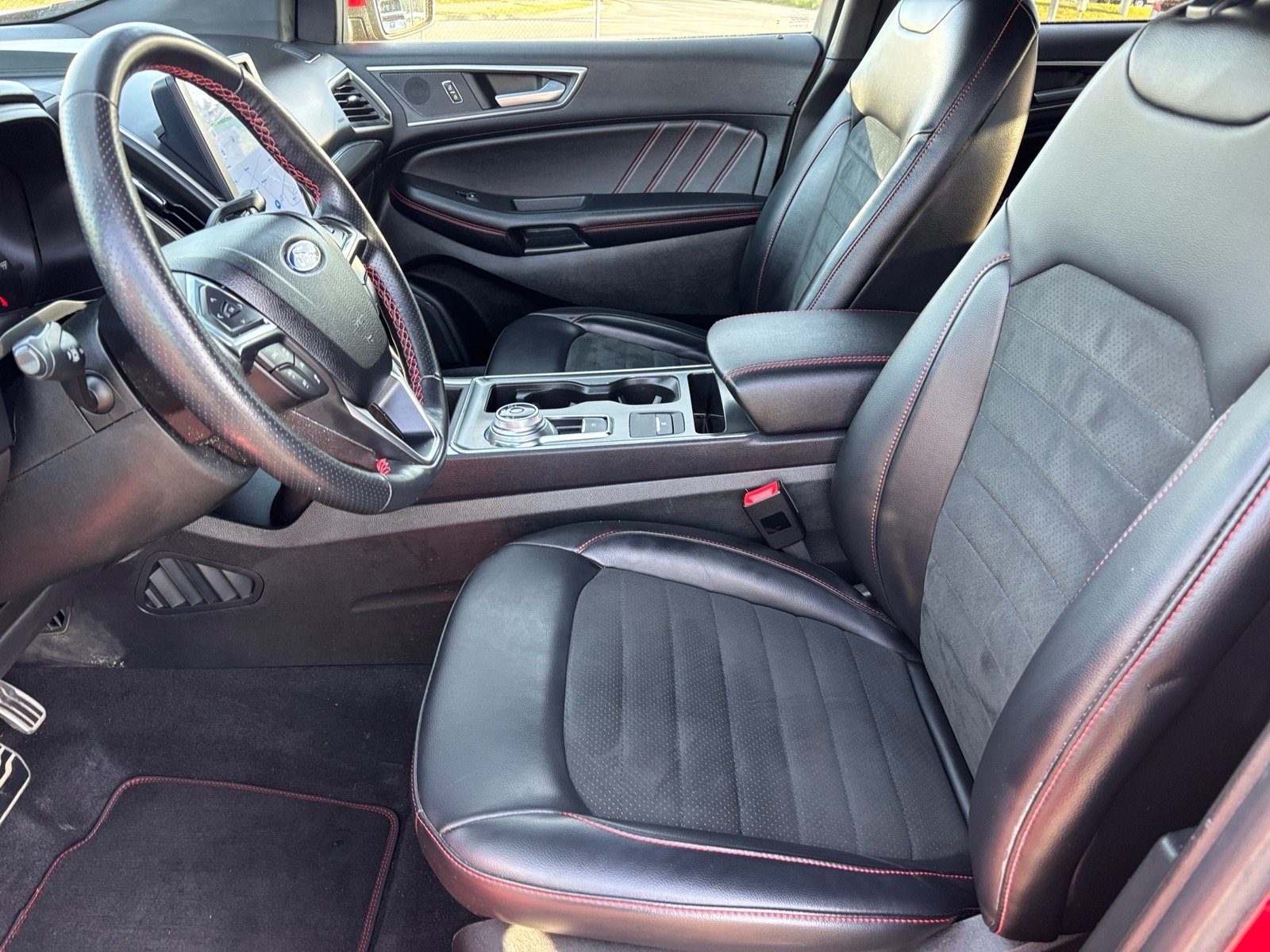 Used 2023 Rapid Red Metallic Tinted Clearcoat Ford ST-Line image 9