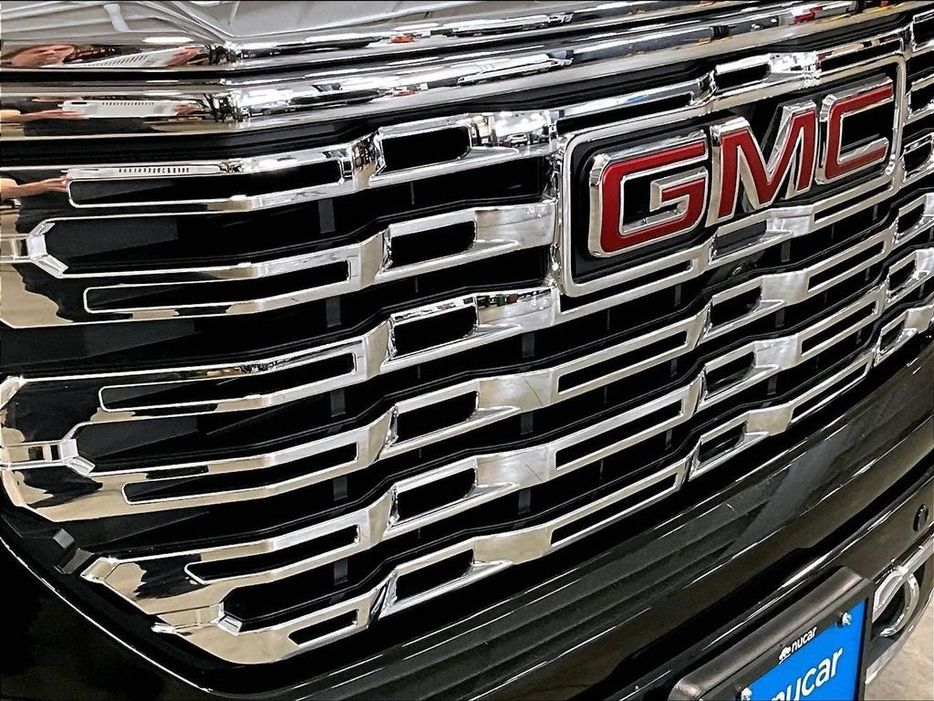 Used 2024 Black GMC Denali image 33