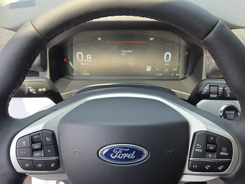 New 2026 Star White Metallic Tri-Coat Ford Active image 24