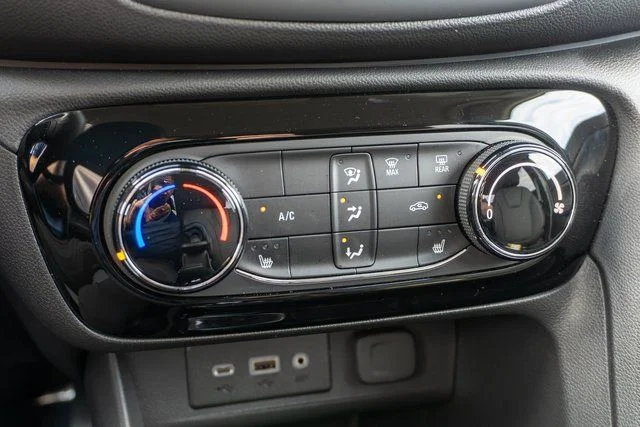 Used 2023 White Buick Preferred image 28