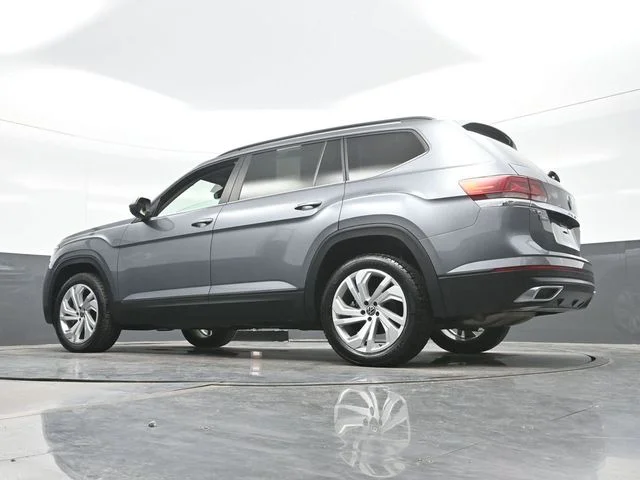 Used 2021  Volkswagen 3.6L V6 SE w/Technology image 19