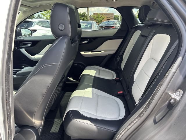 Used 2019 White Jaguar 20d R-Sport image 22