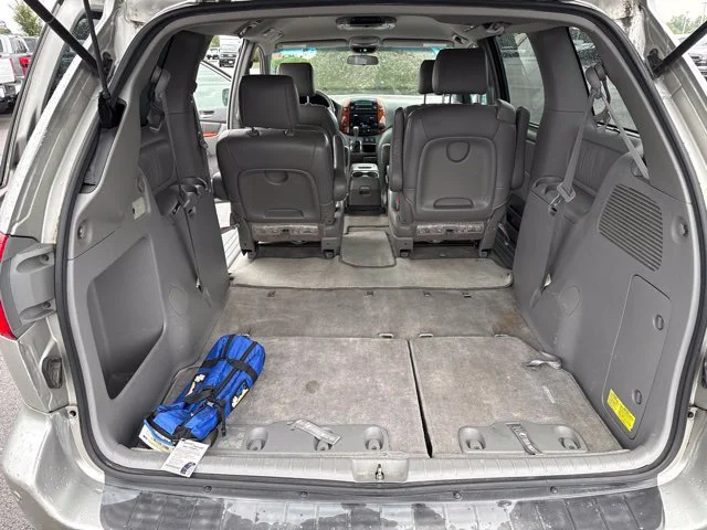 Used 2008 Silver Shadow Pearl Toyota XLE image 25
