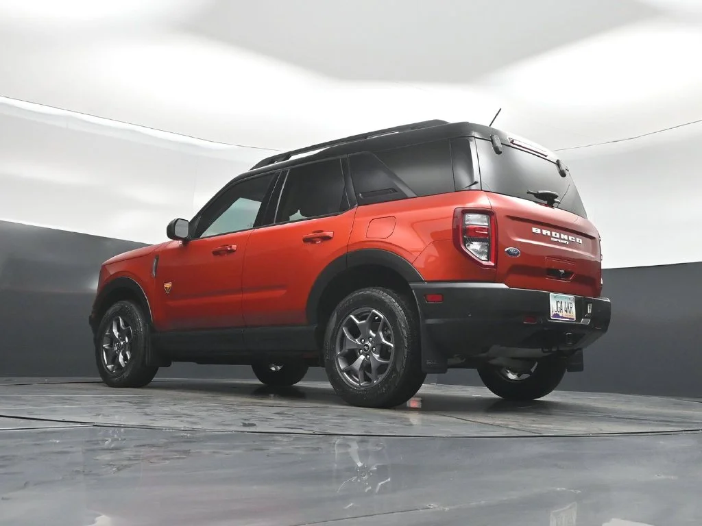 Used 2023 Red Ford Badlands image 45