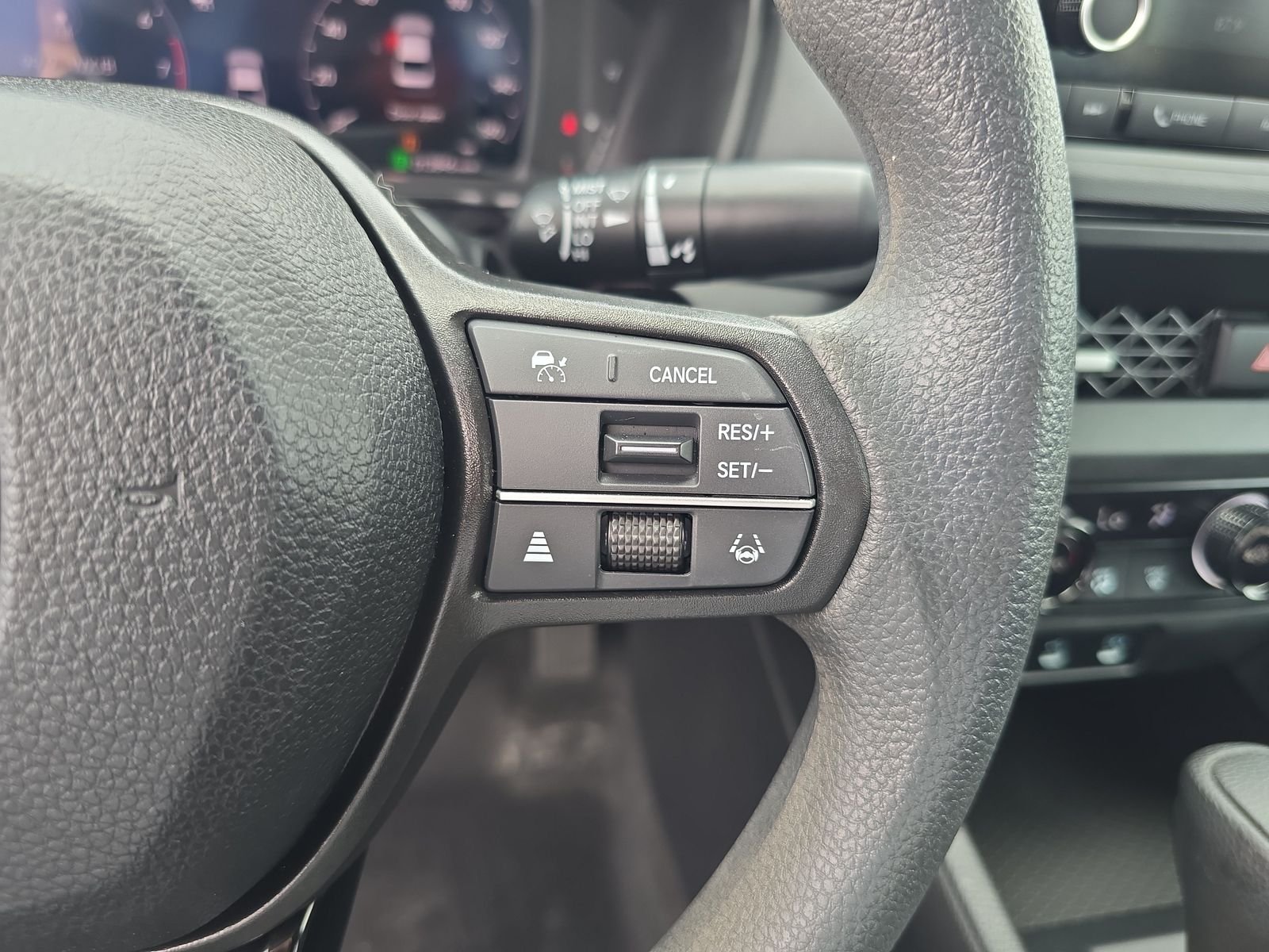 2025 Honda Accord SE - Photo 23