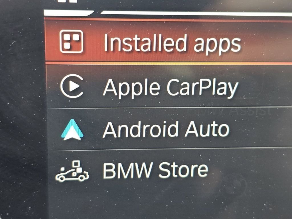 Used 2022 Black Sapphire Metallic BMW M50i image 17