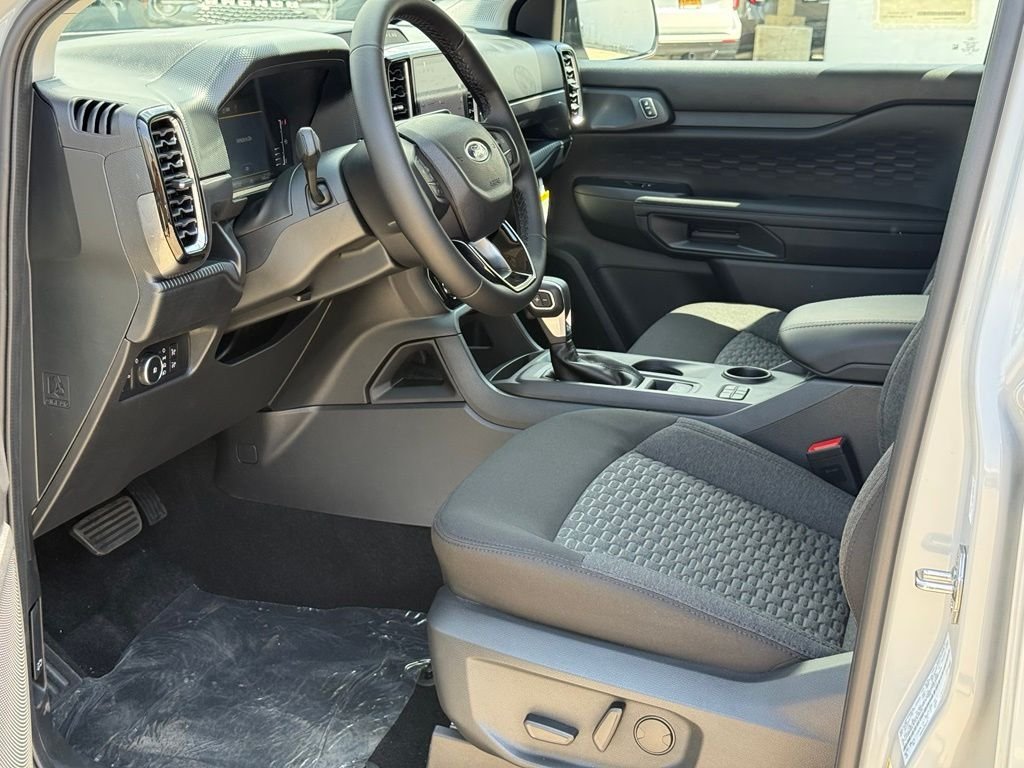 New 2026 Avalanche Ford XLT image 5