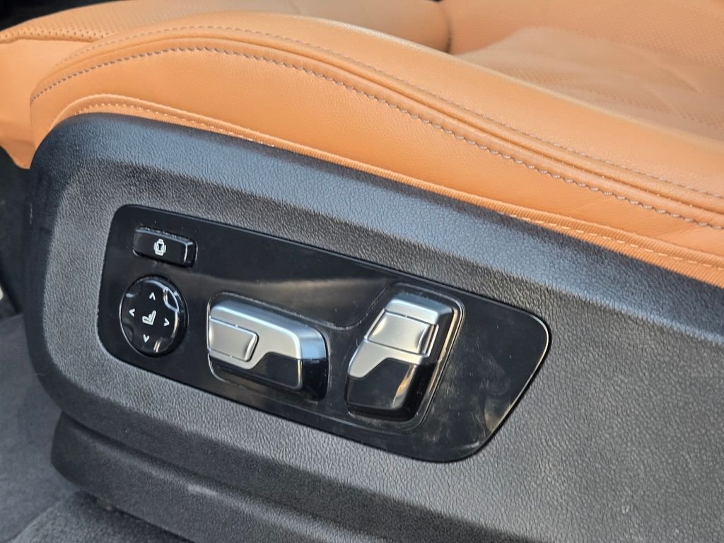 Used 2024 Black BMW xDrive40i image 26