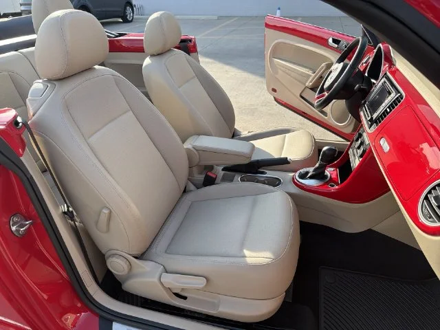Used 2019 Red Volkswagen 2.0T SE image 32