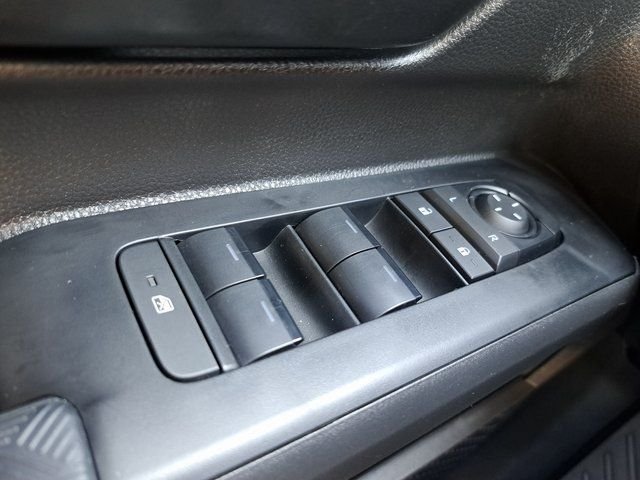 Used 2025  Toyota SR5 image 26