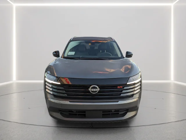 Certified Used 2026 Gray Nissan SR image 5