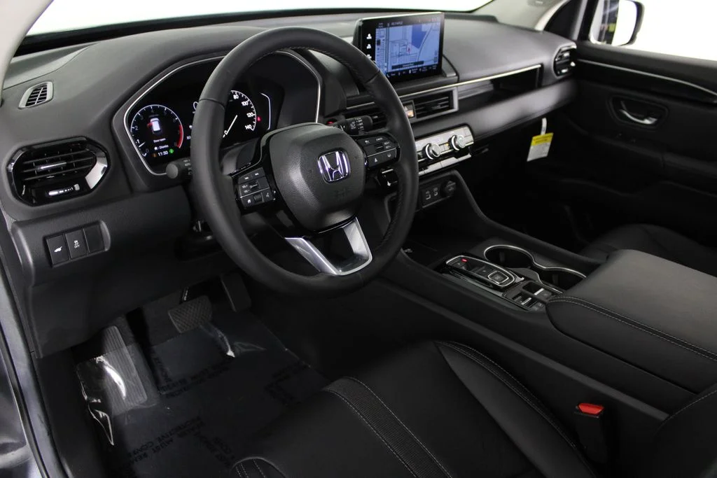 2025 Honda Pilot Touring - Photo 19
