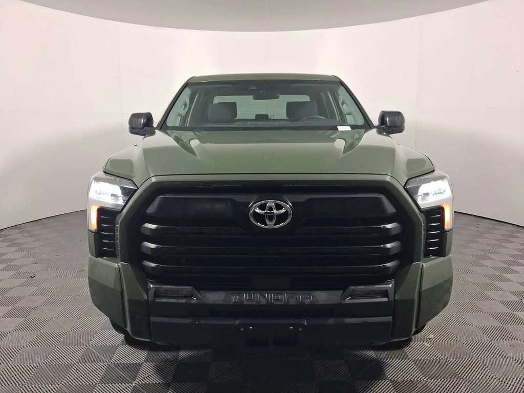 Used 2022 Green Toyota SR5 image 1