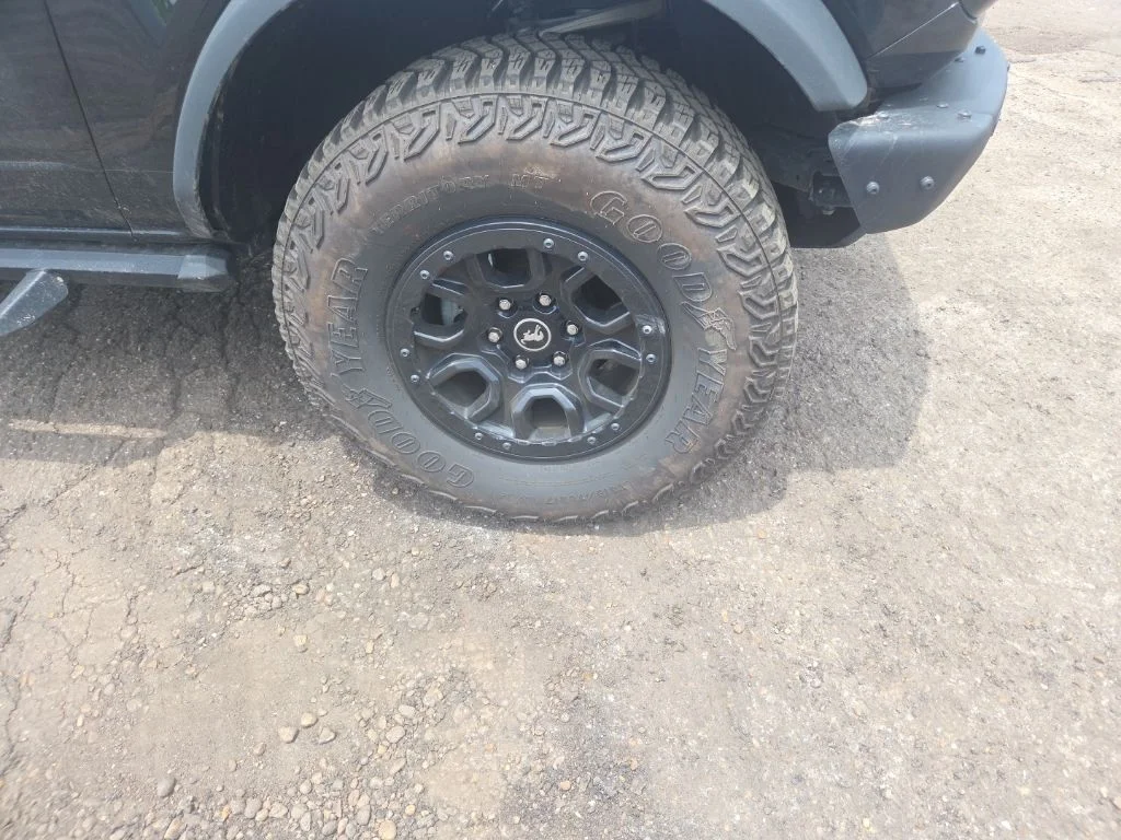 Used 2024 Black Ford Wildtrak image 10