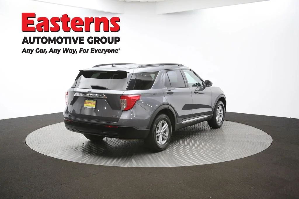 Used 2022 Gray Ford XLT image 40