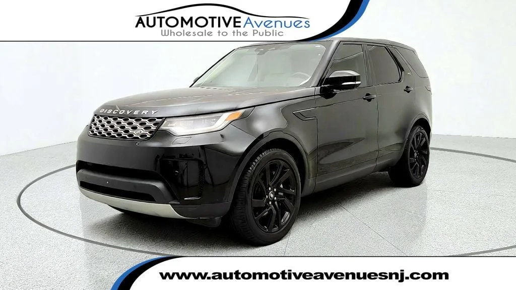 Used 2024 Santorini Black Metallic Land Rover P300 S image 1