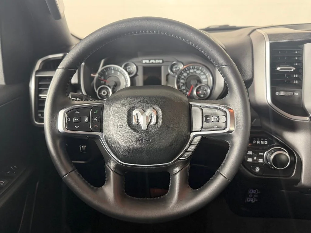 Used 2024 White Ram Big Horn/Lone Star image 8