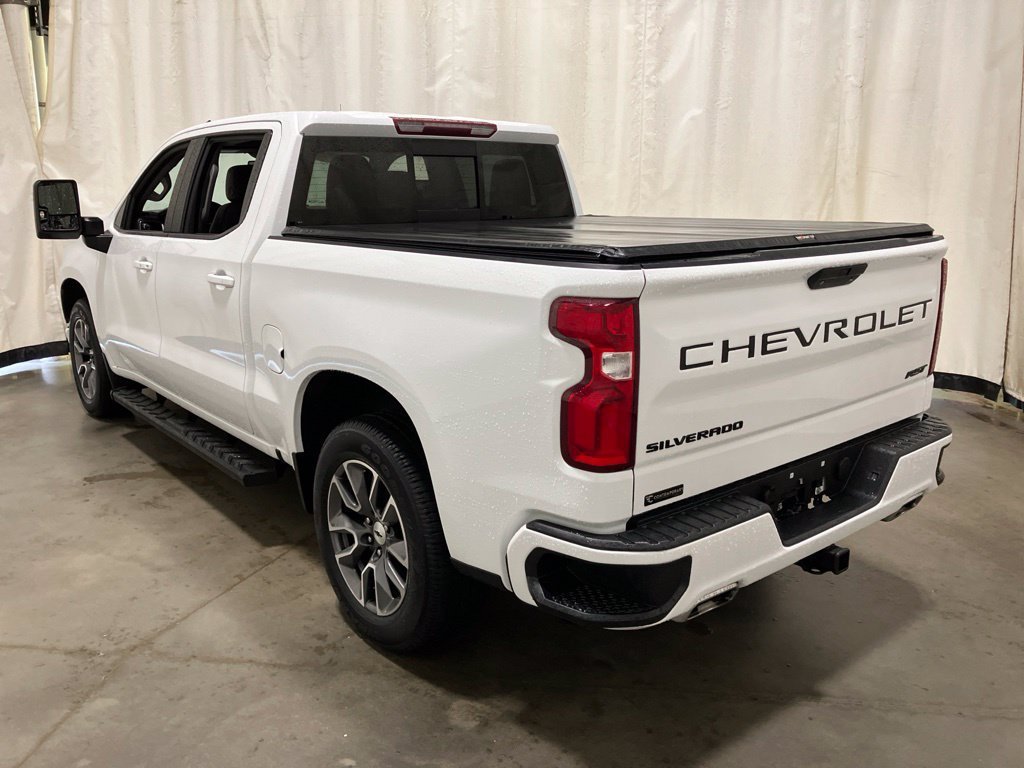 Used 2021 Summit White Chevrolet RST image 25