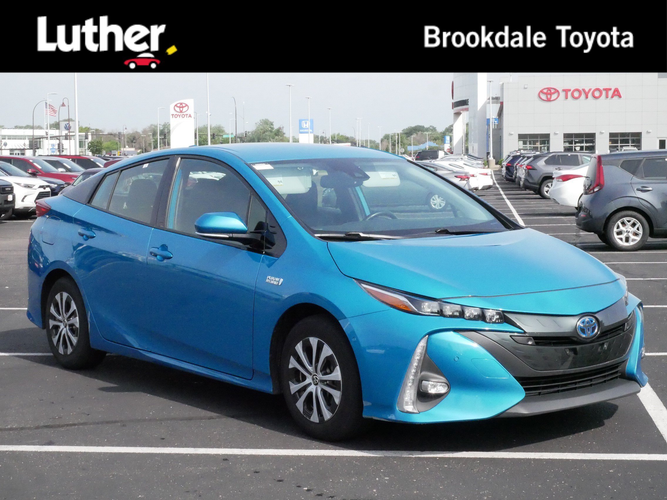 2020 Toyota Prius Prime Limited's photo