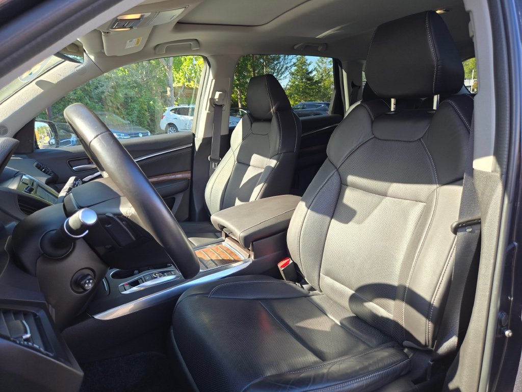 Used 2019 Gunmetal Metallic Acura 3.5L Technology Package image 22