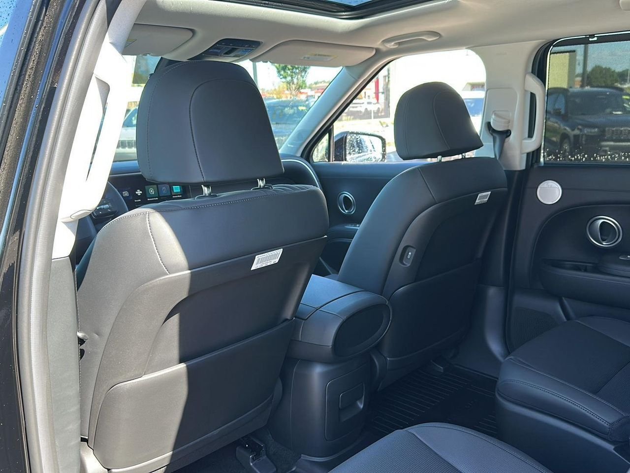 New 2027 Abyss Black Pearl Hyundai SEL Premium 7P image 33