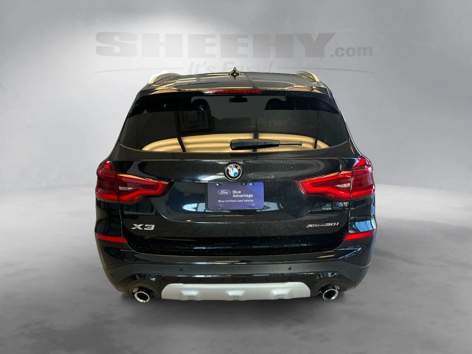 Used 2021 Black Sapphire Metallic BMW xDrive30i image 13