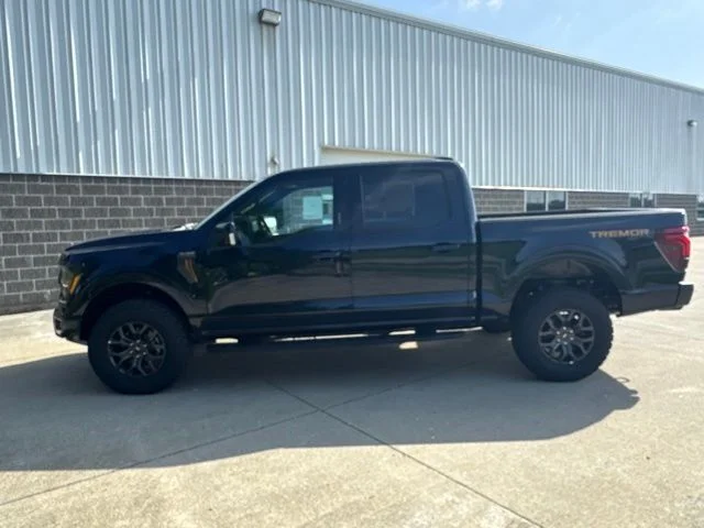 New 2026 Antimatter Blue Metallic Ford Tremor® image 10