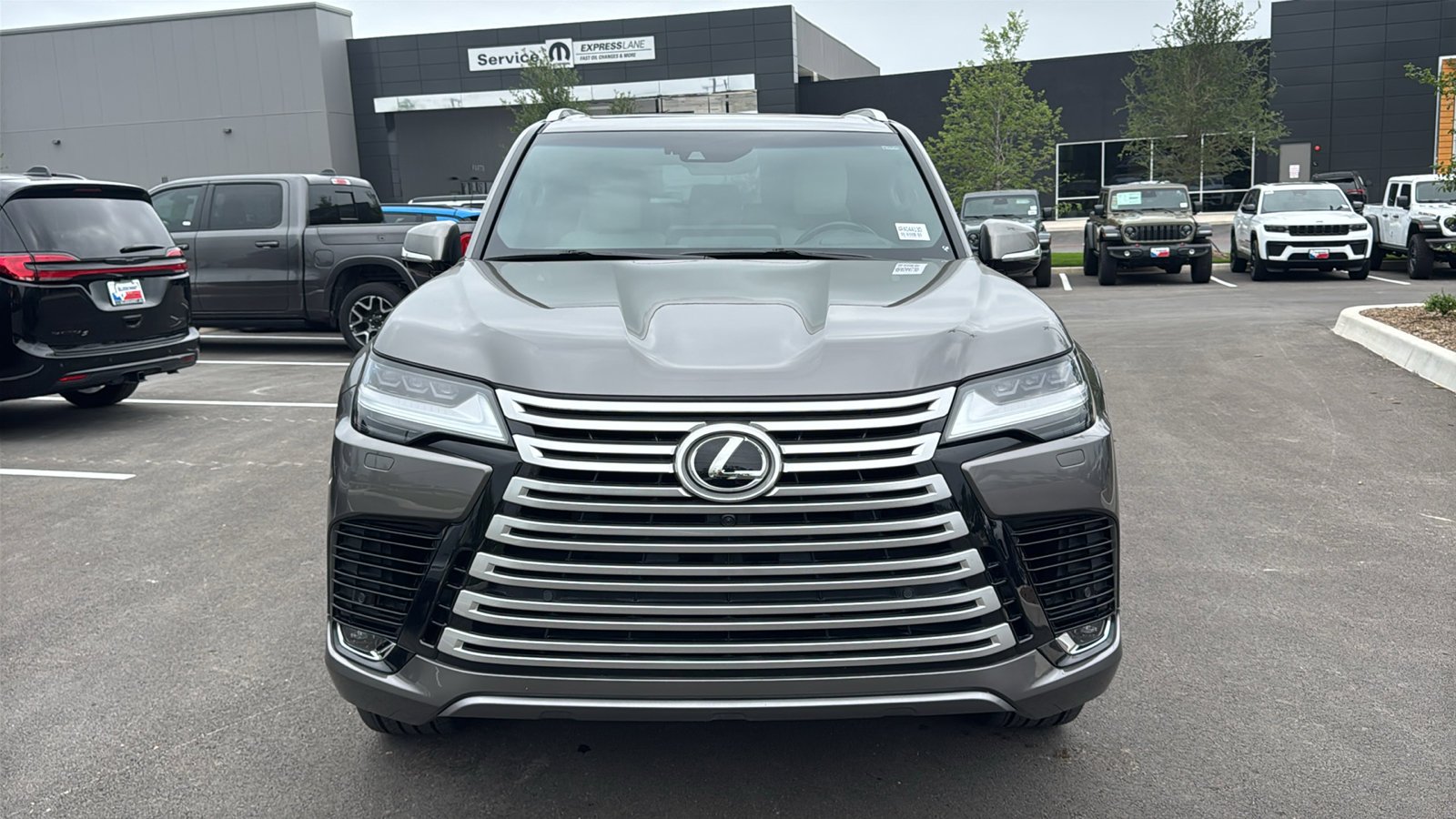 Certified Used 2024 Manganese Luster Lexus LX 600 Luxury image 2