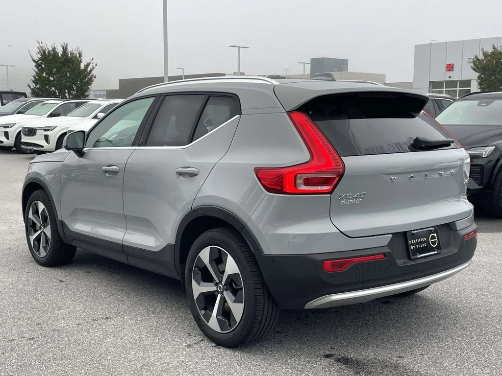 Certified Used 2025 Vapour Grey Volvo Plus image 26