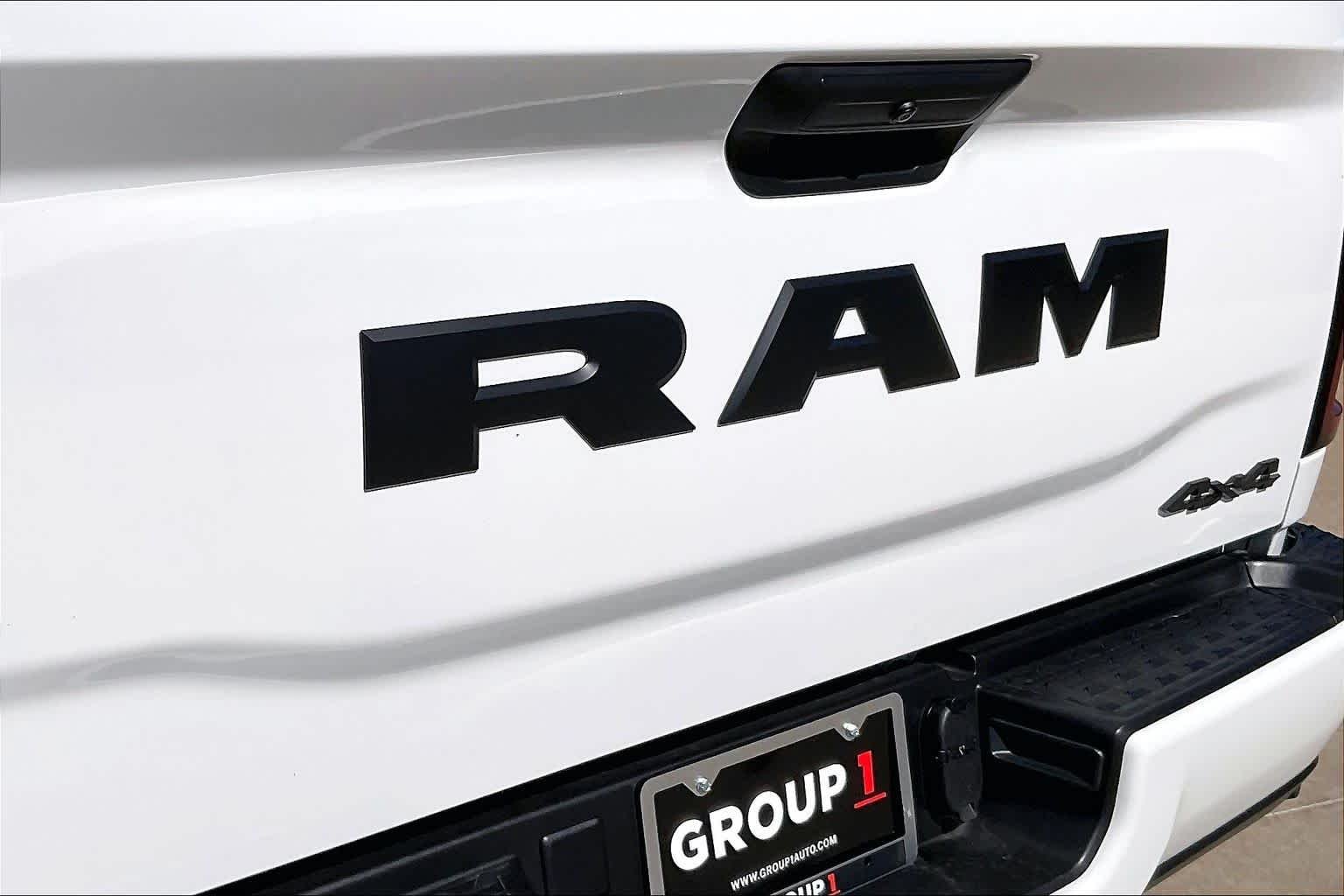 Certified Used 2026 Bright White Clearcoat Ram Black Express image 30