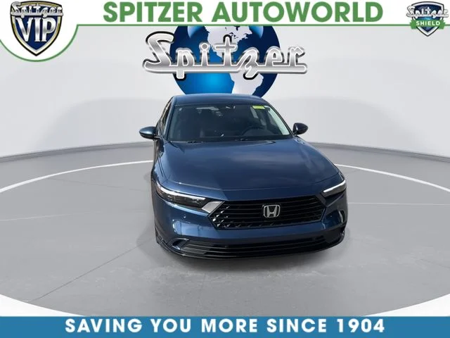 Used 2023 Blue Honda EX-L image 4