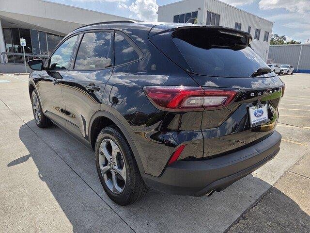 Used 2025 Agate Black Metallic Ford ST-Line image 3