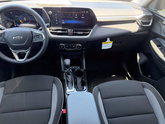 New 2026 Summit White Chevrolet LT image 20