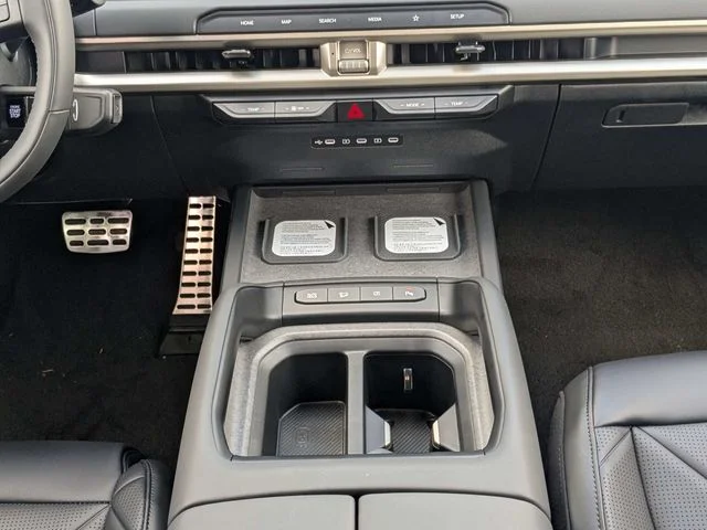 New 2027 Glacial White Pearl Kia X-Pro SX Prestige image 18