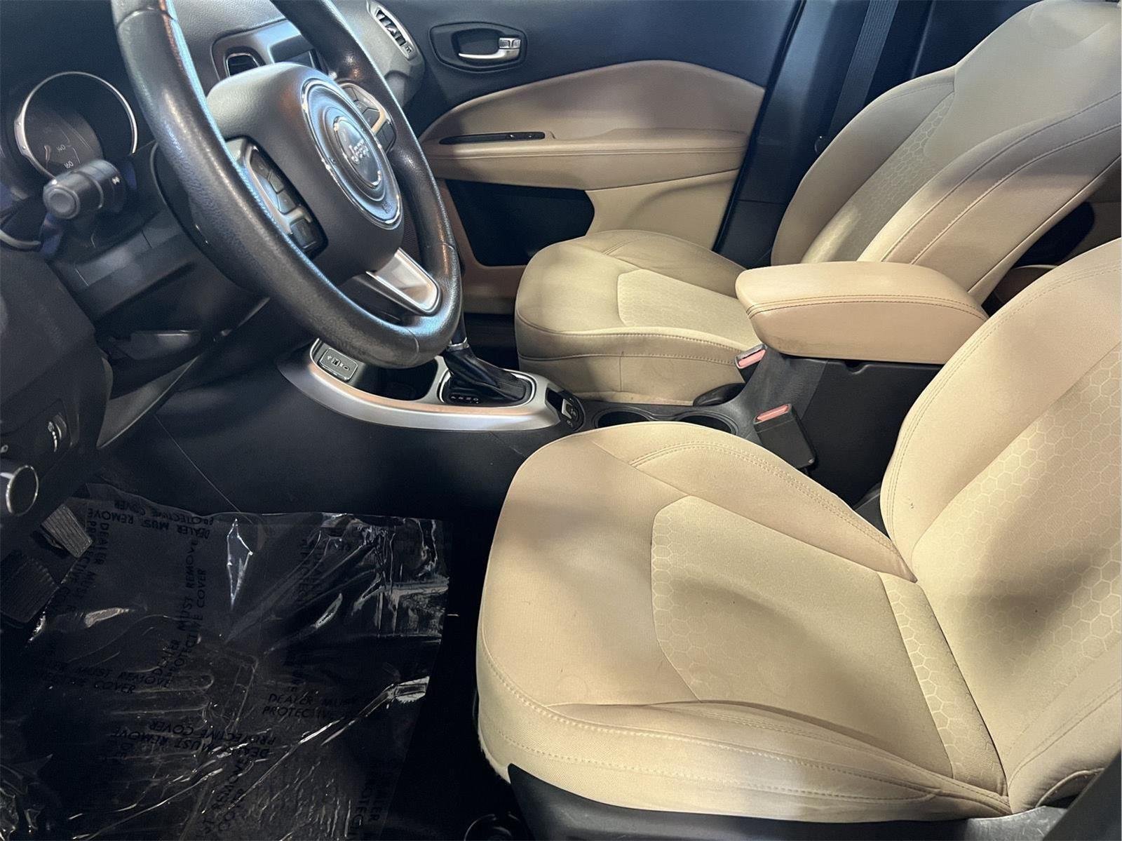 Used 2018 White Clearcoat Jeep Sport image 13