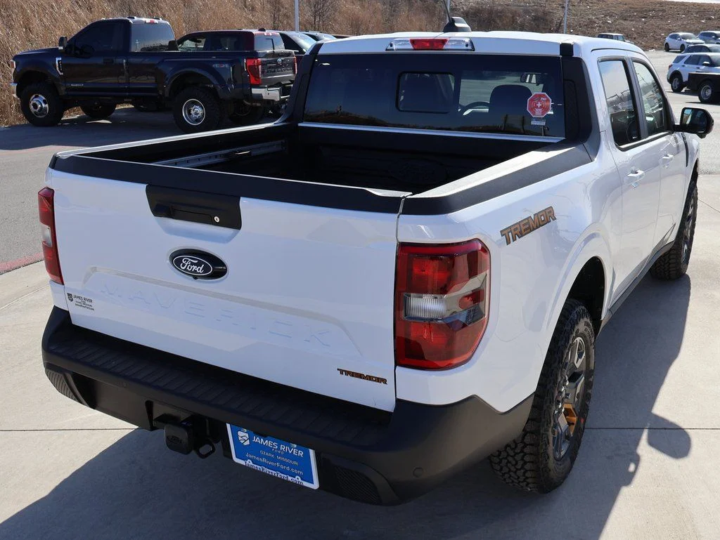 New 2026 Oxford White Ford Tremor® image 5