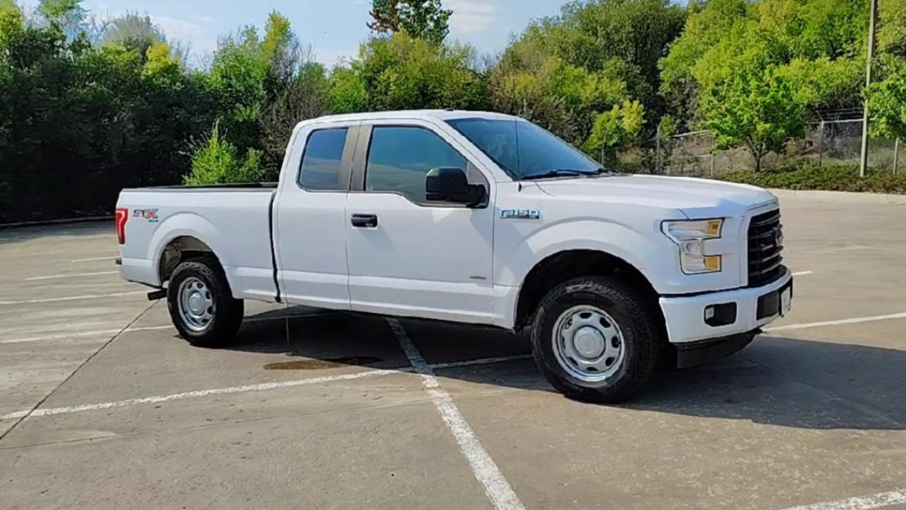 2017 Ford F-150 XL photo 2