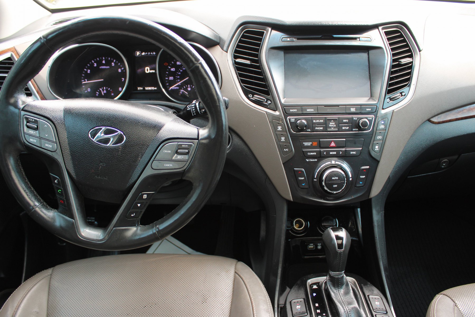 Used 2018 Becketts Black Hyundai Limited Ultimate 3.3L Auto image 2