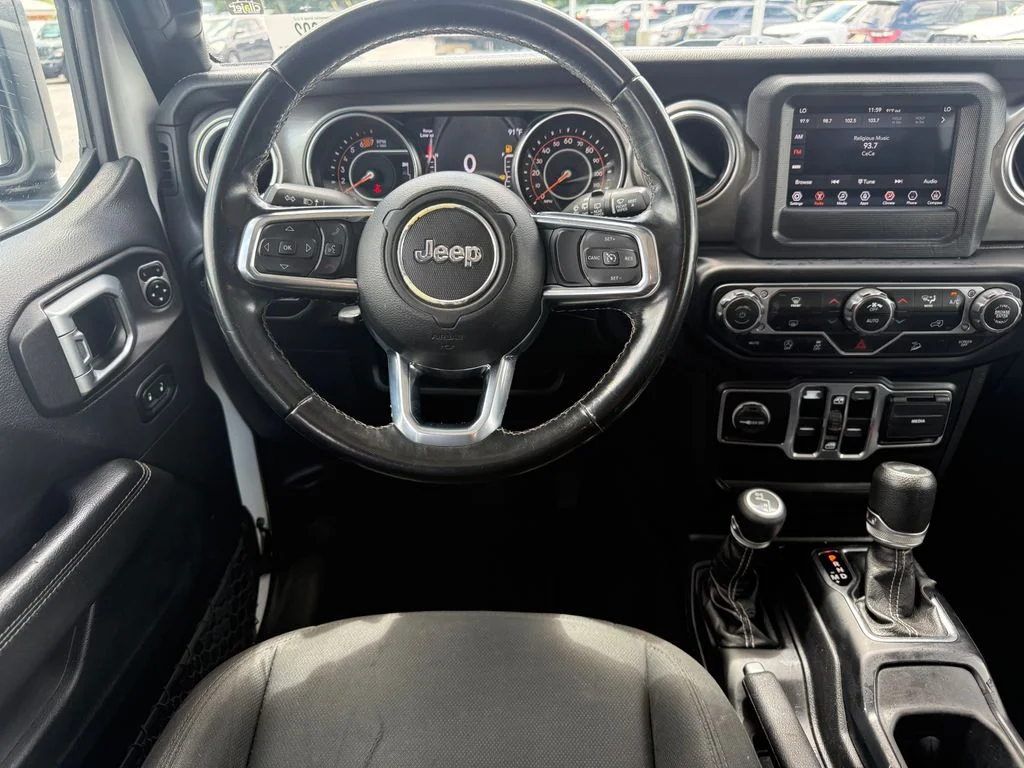 Used 2020 White Jeep Unlimited Sahara image 8
